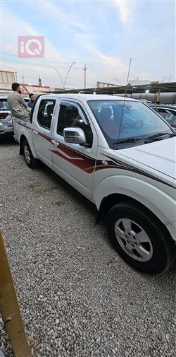 نيسان نافارا